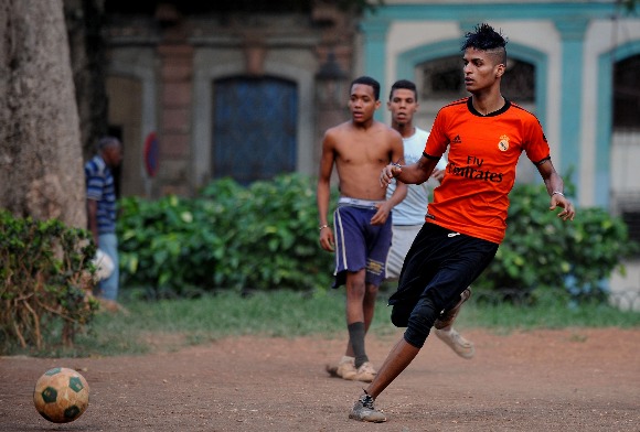 El fútbol para divertirse (YAMIL LAGE/AFP/Getty Images)